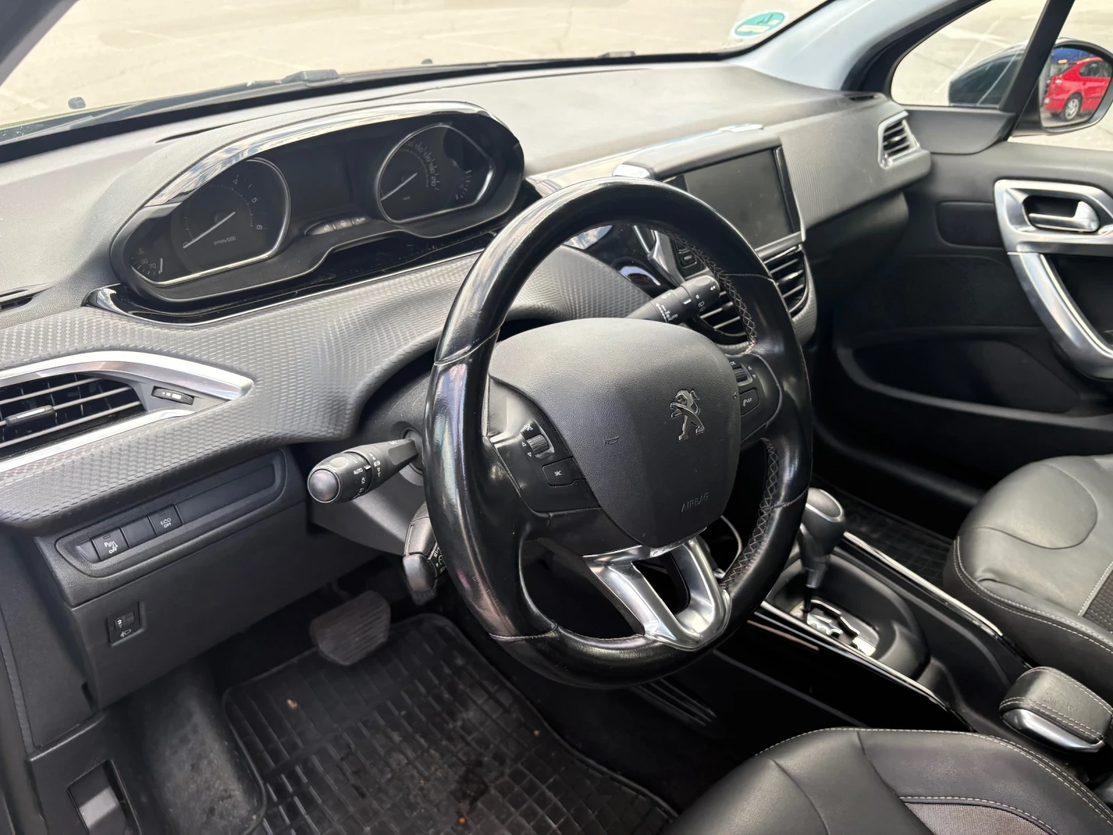 Peugeot 2008 1.5hdi-Автоматик-Навигация, снимка 15 - Автомобили и джипове - 55182647