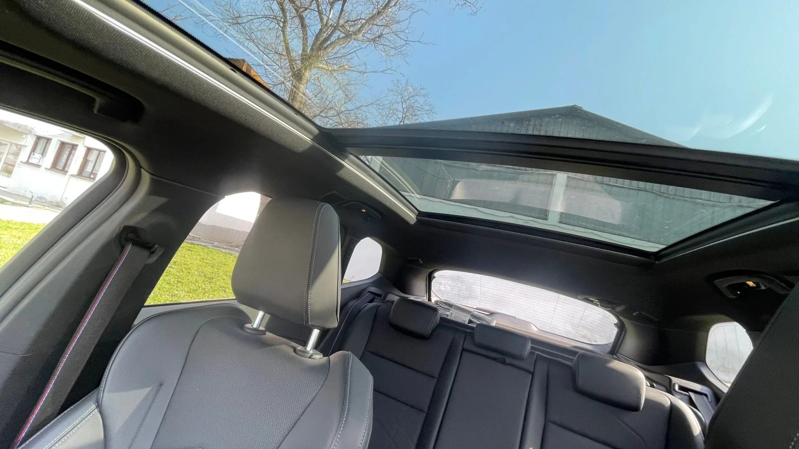 BMW iX1 eDrive20, снимка 12 - Автомобили и джипове - 55413557