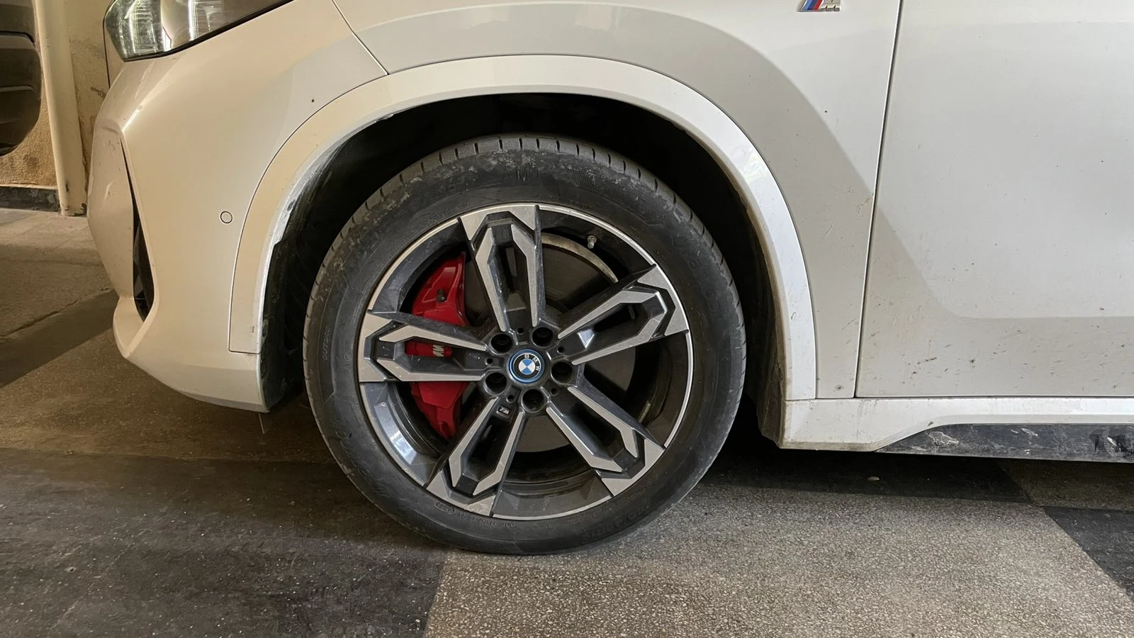 BMW iX1 eDrive20, снимка 15 - Автомобили и джипове - 55413557