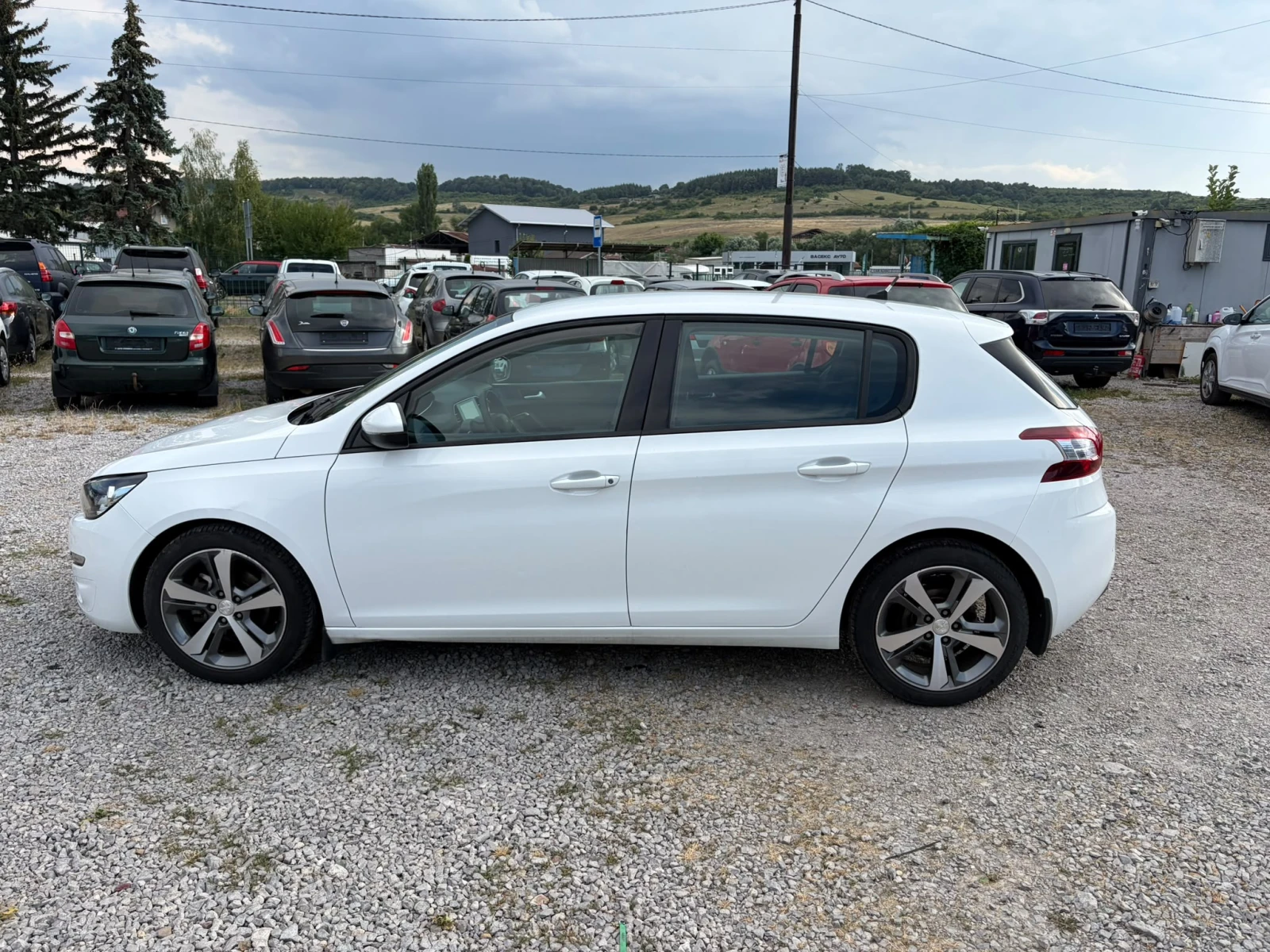 Peugeot 308 1.6hdi, снимка 2 - Автомобили и джипове - 55662469