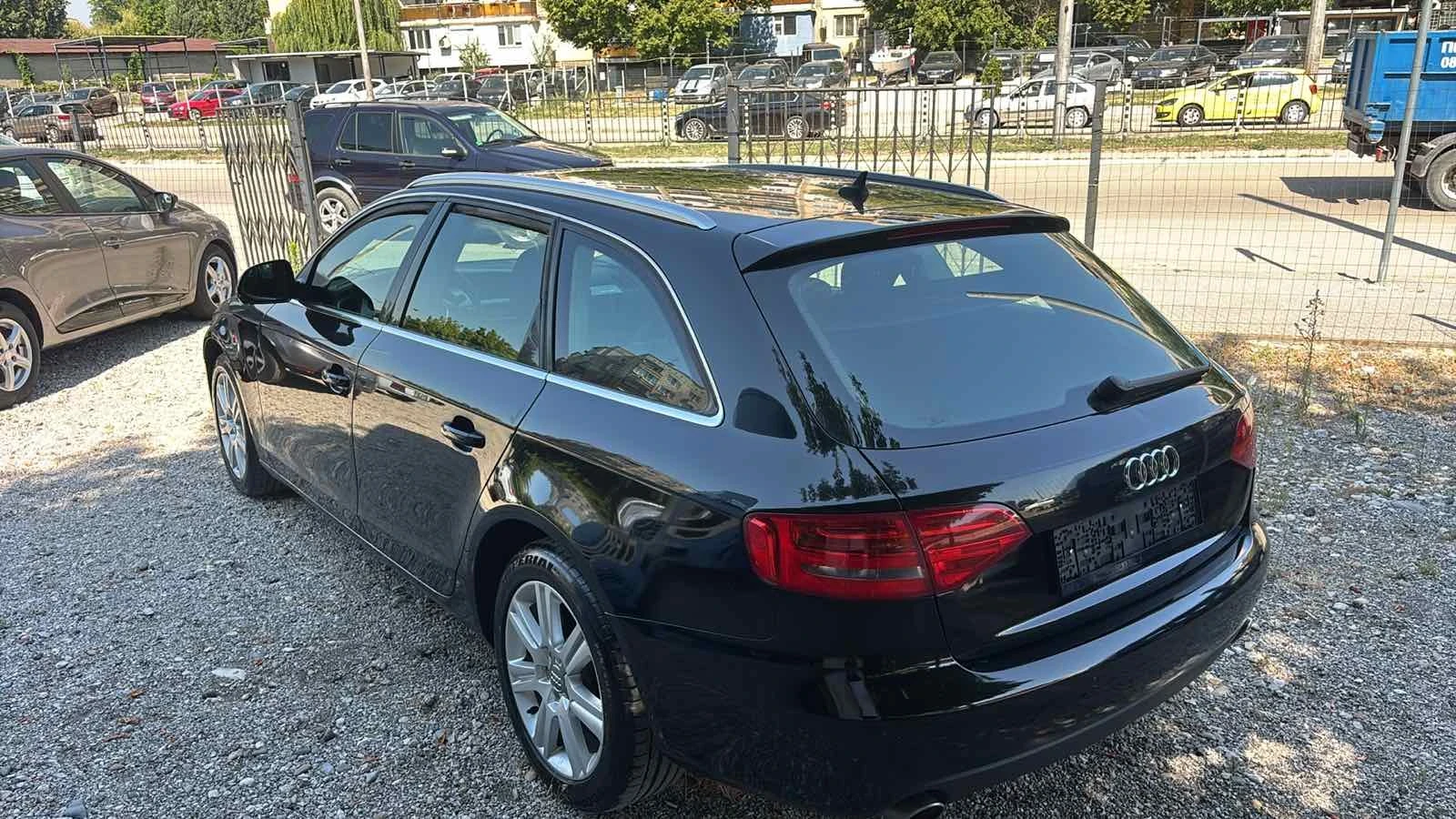 Audi A4 3.0 TDI QUATTRO LED, снимка 4 - Автомобили и джипове - 55780492