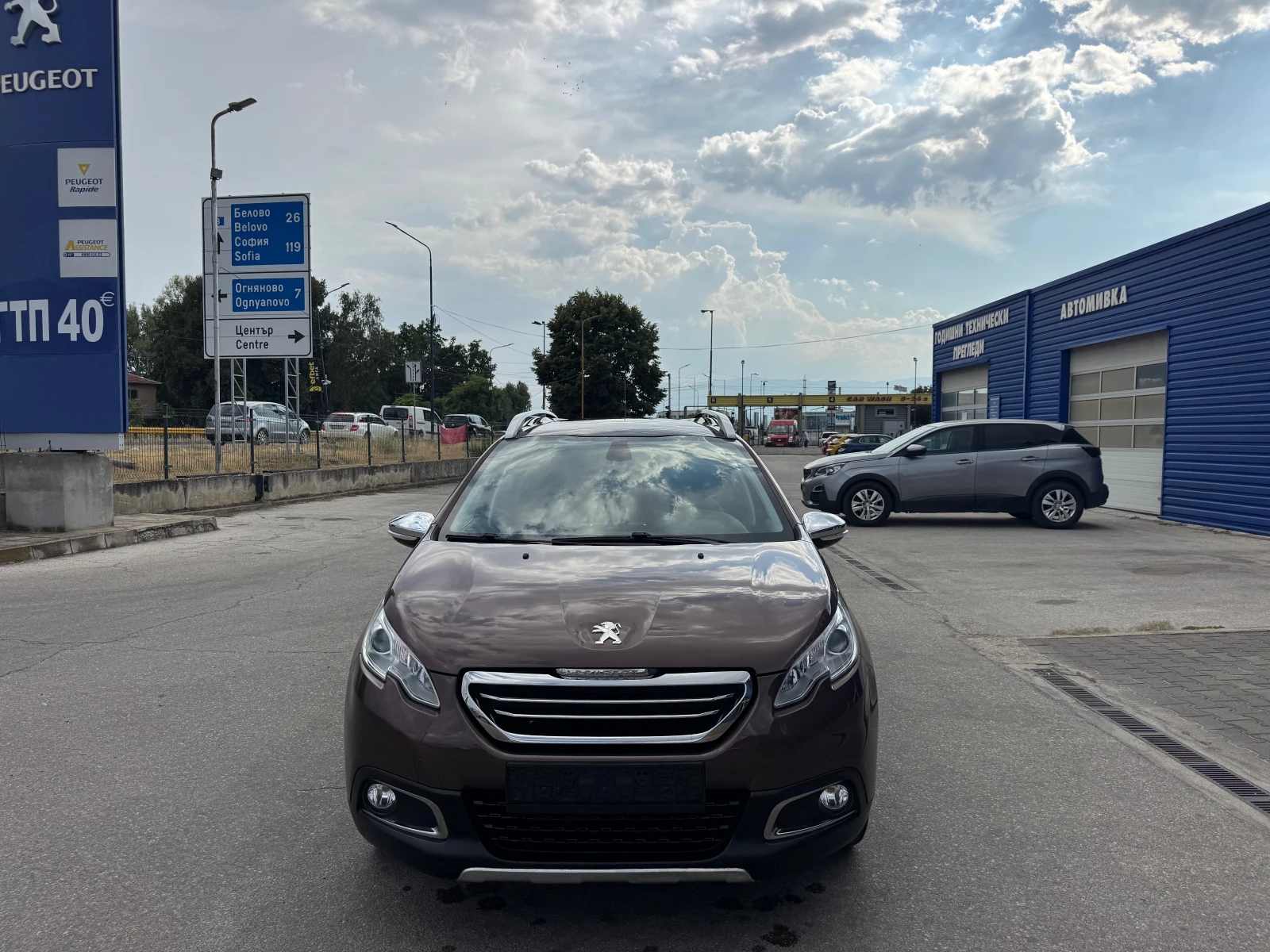 Peugeot 2008 1.6 HDI 120kc Grip Controll Панорама Кожа-подгрев , снимка 8 - Автомобили и джипове - 55803440