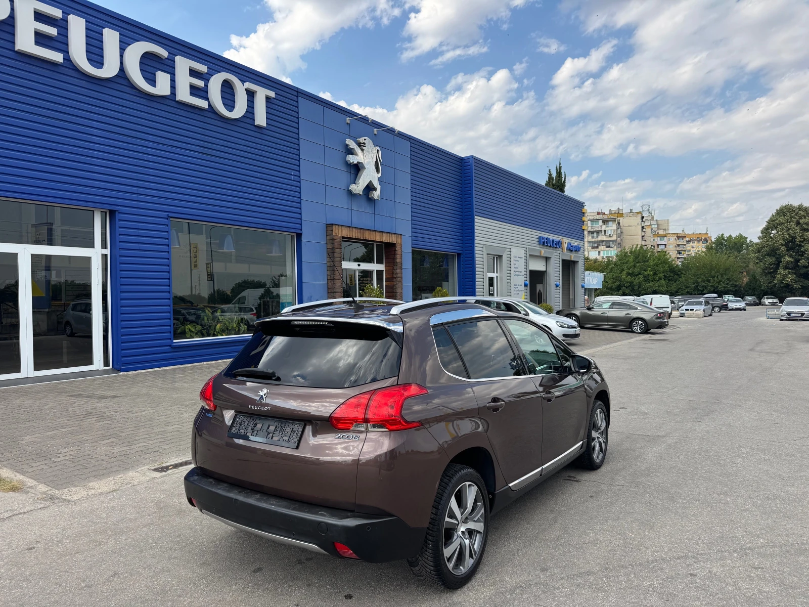Peugeot 2008 1.6 HDI 120kc Grip Controll Панорама Кожа-подгрев , снимка 3 - Автомобили и джипове - 55803440