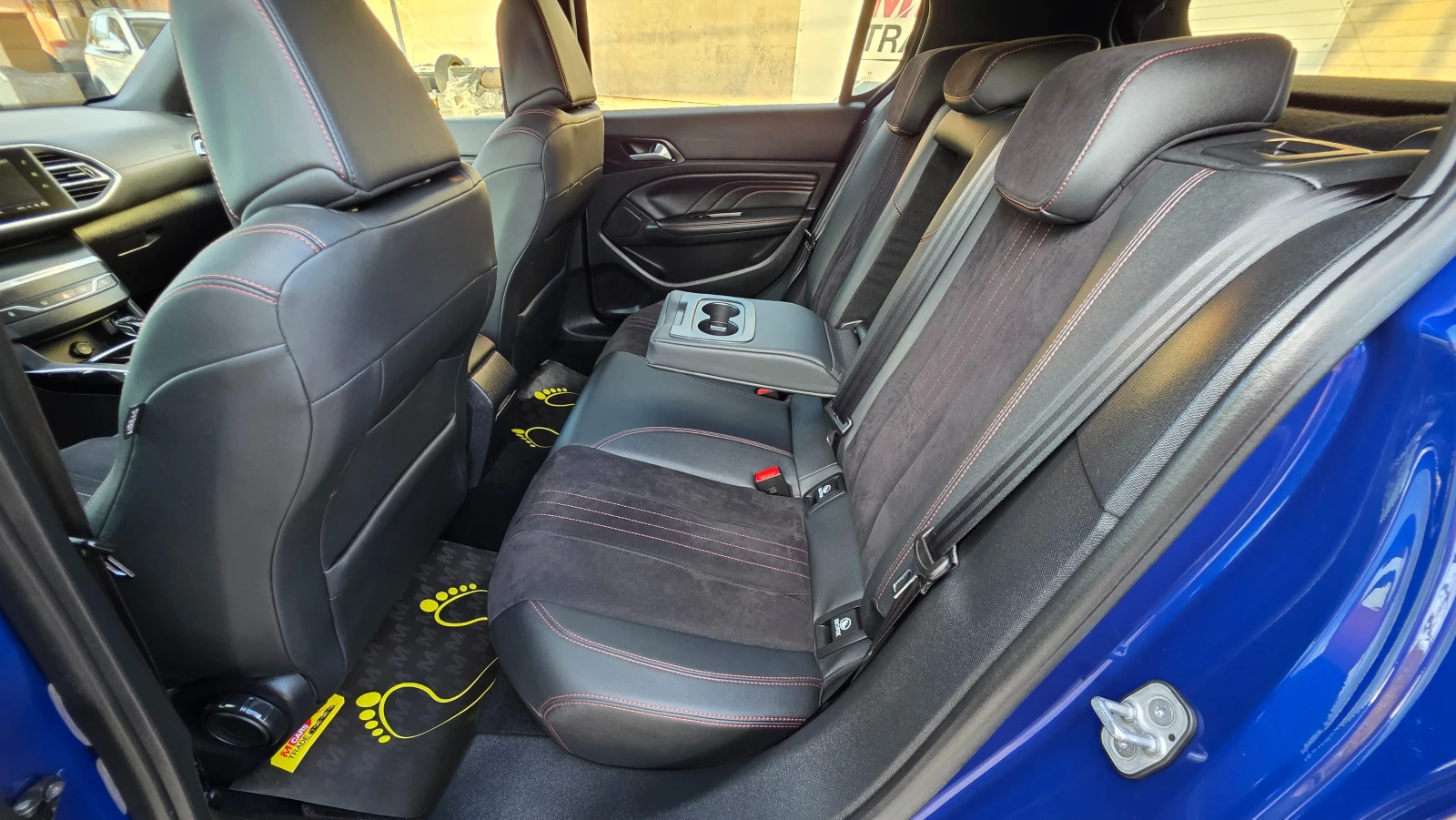 Peugeot 308 2.0HDI/GT-line/115хил.км./DISTRONIK/Panorama, снимка 13 - Автомобили и джипове - 56113180