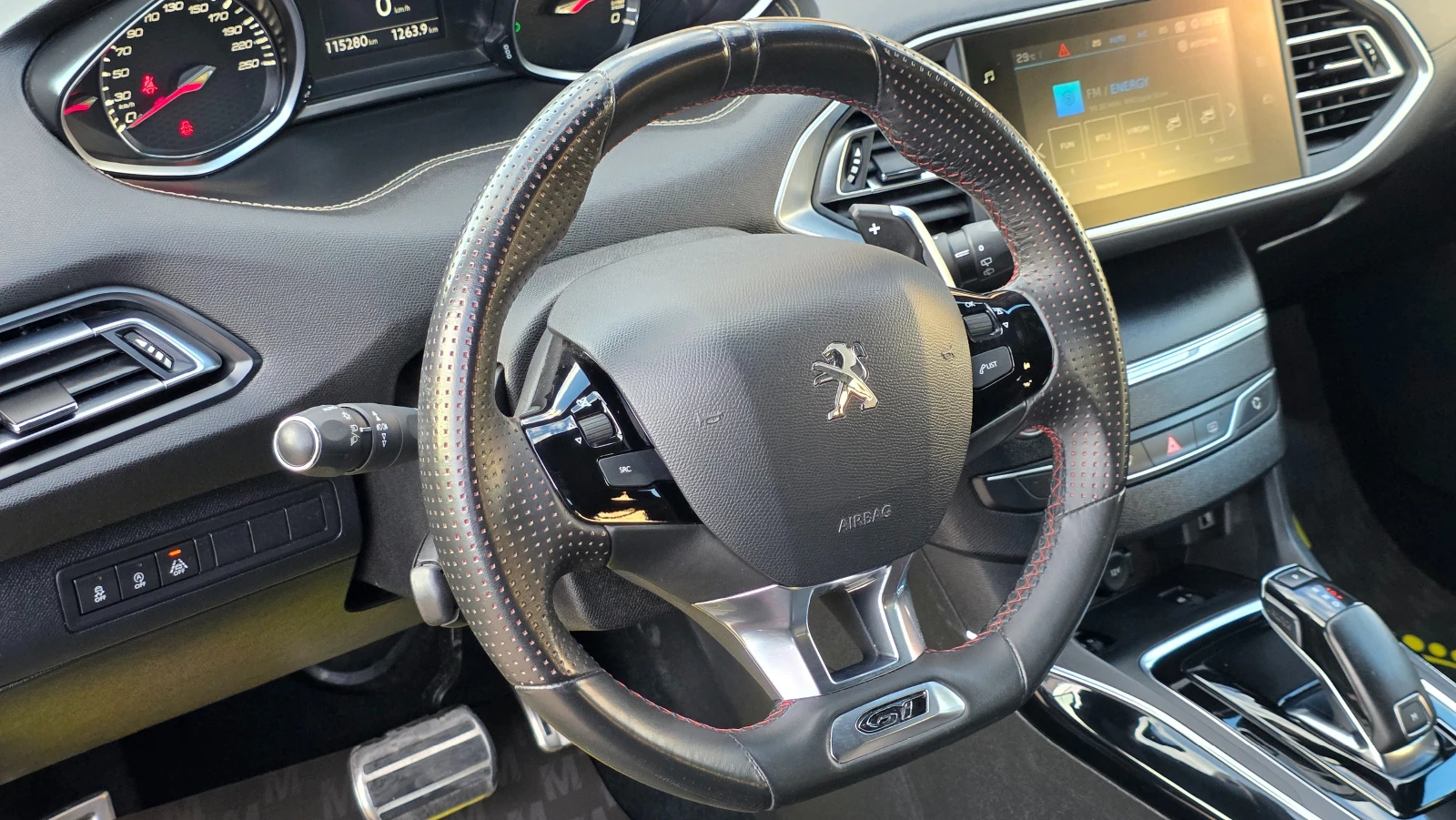 Peugeot 308 2.0HDI/GT-line/115хил.км./DISTRONIK/Panorama, снимка 8 - Автомобили и джипове - 56113180