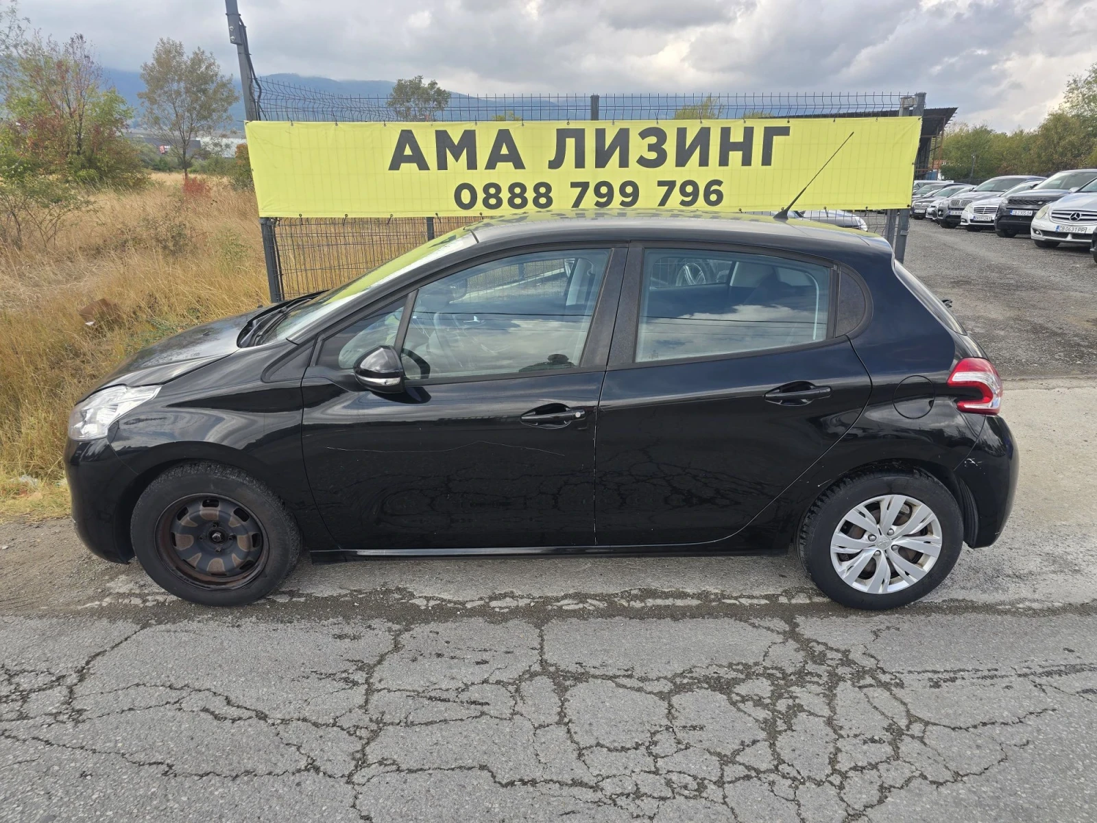 Peugeot 208 1.4 HDI, снимка 6 - Автомобили и джипове - 56222540