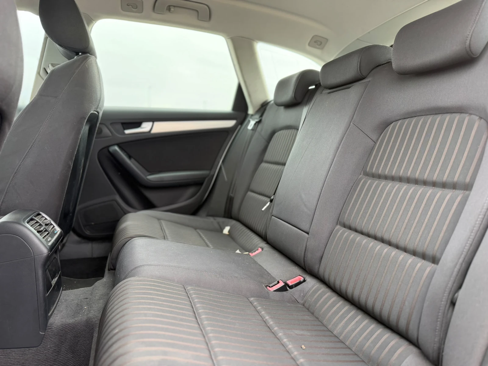 Audi A4 / 2.0TDI / 170HP / EURO 5 / NAVI /, снимка 10 - Автомобили и джипове - 56224357
