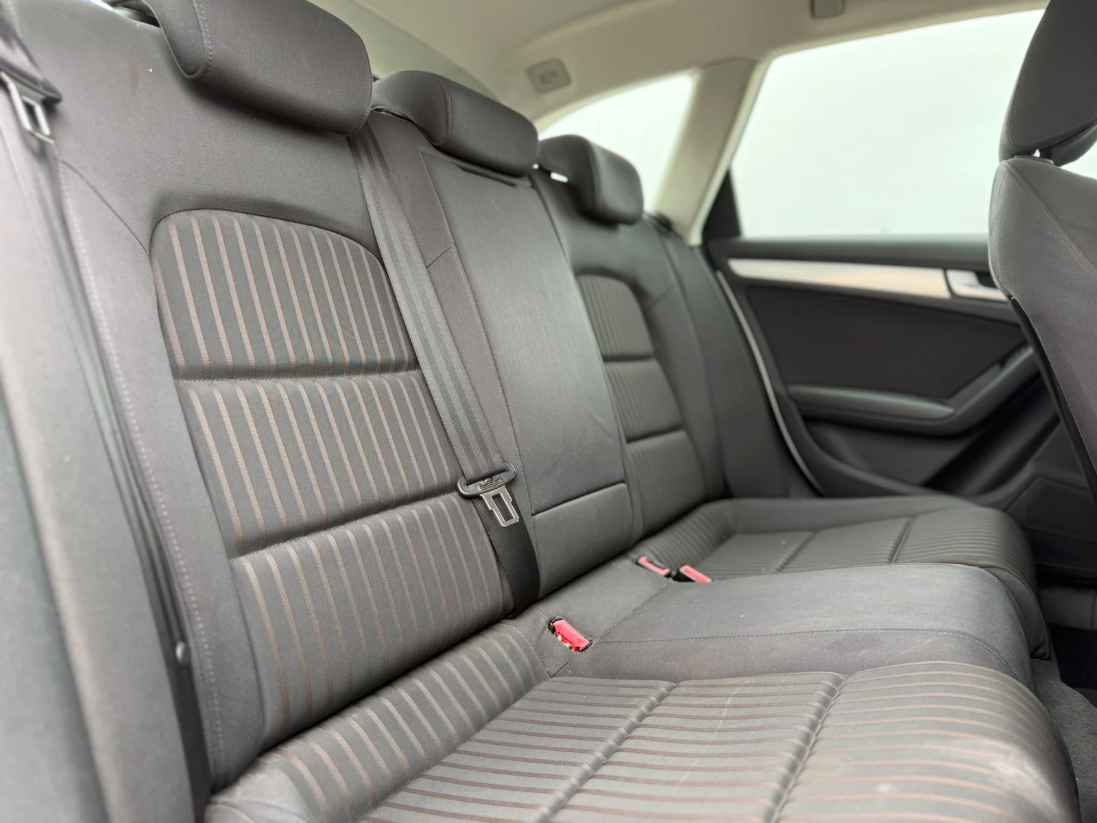 Audi A4 / 2.0TDI / 170HP / EURO 5 / NAVI /, снимка 12 - Автомобили и джипове - 56224357