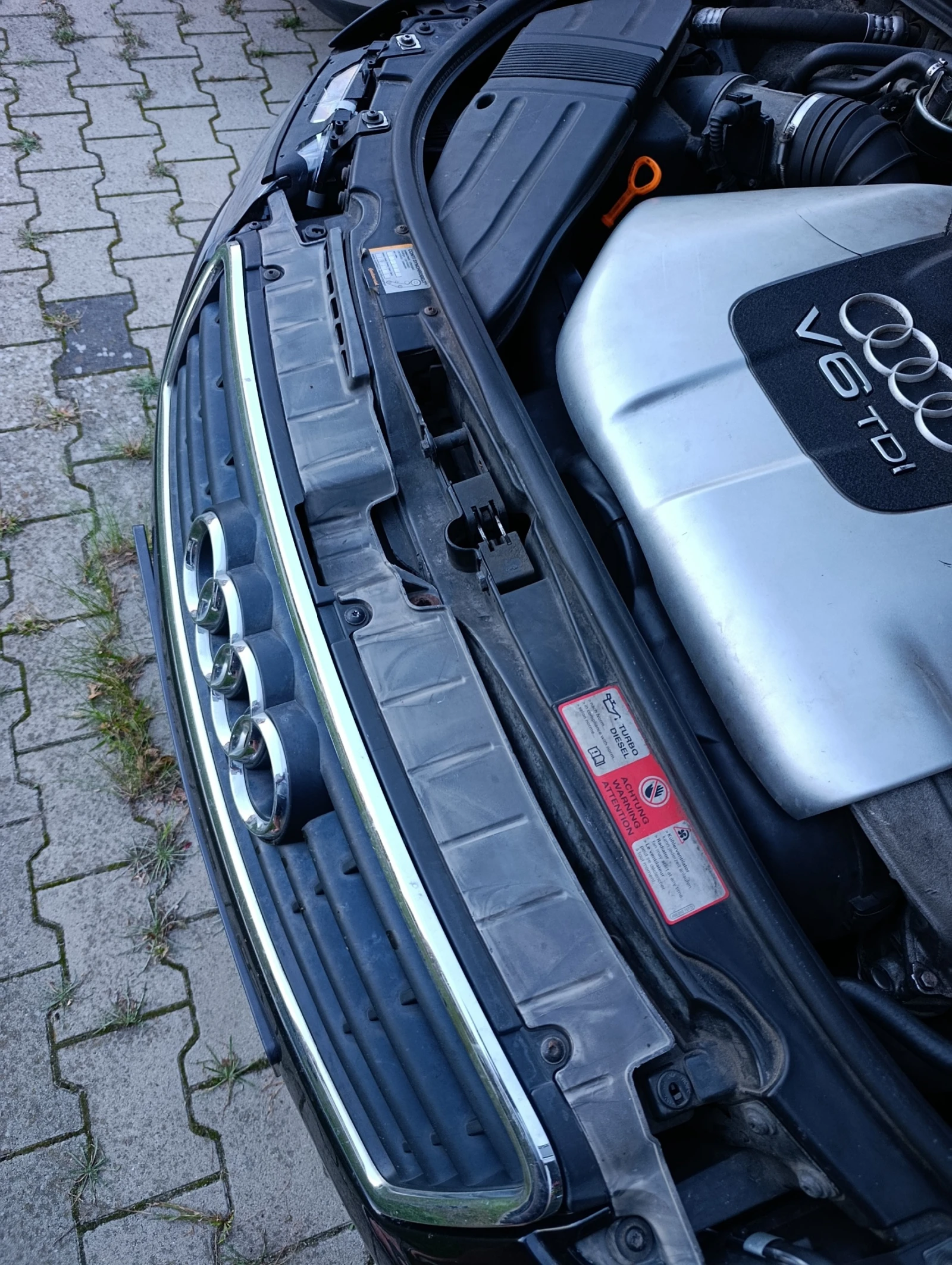 Audi A4 2.5 tdi cabriolet, снимка 17 - Автомобили и джипове - 56416074