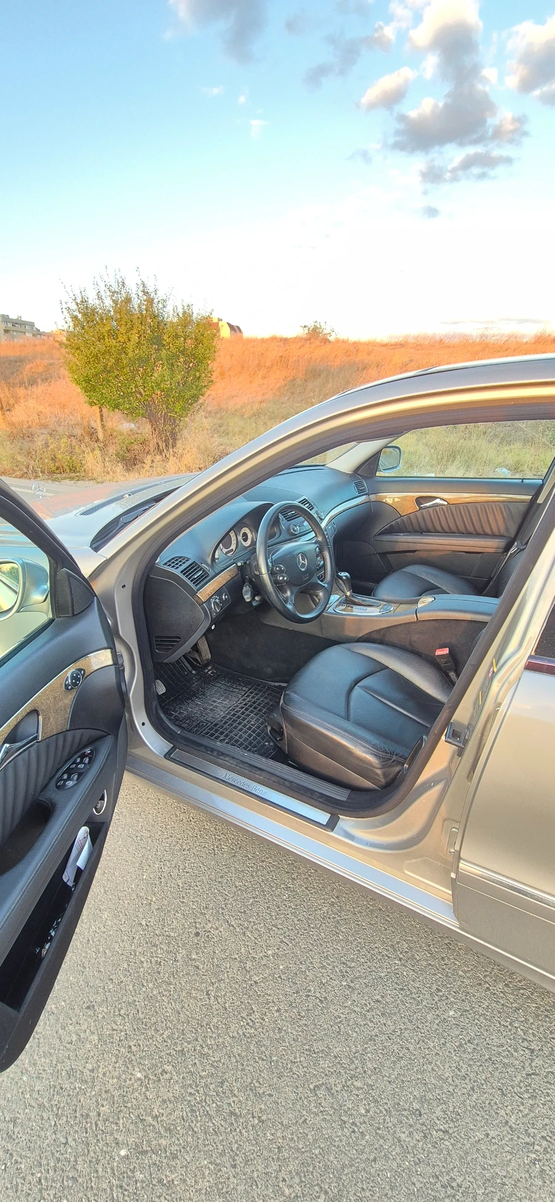Mercedes-Benz E 320 3.2, снимка 13 - Автомобили и джипове - 56423721