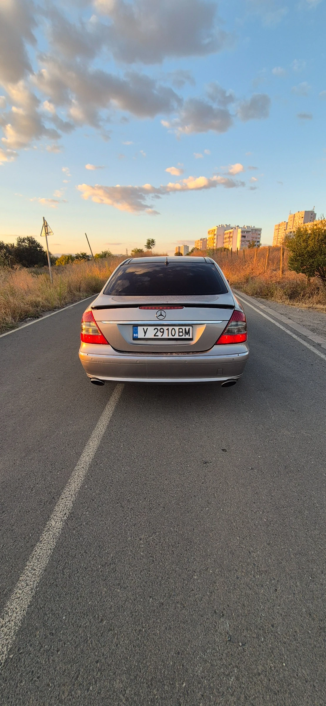 Mercedes-Benz E 320 3.2, снимка 4 - Автомобили и джипове - 56423721