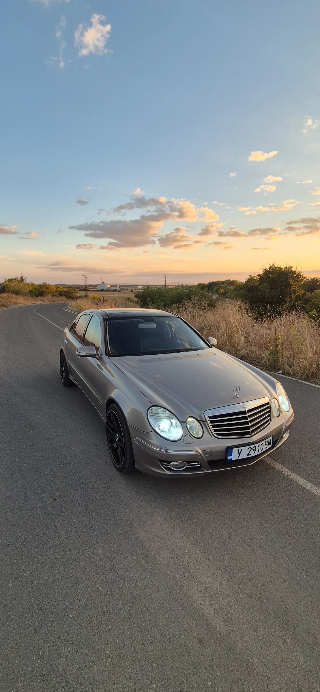 Mercedes-Benz E 320 3.2, снимка 2 - Автомобили и джипове - 56423721