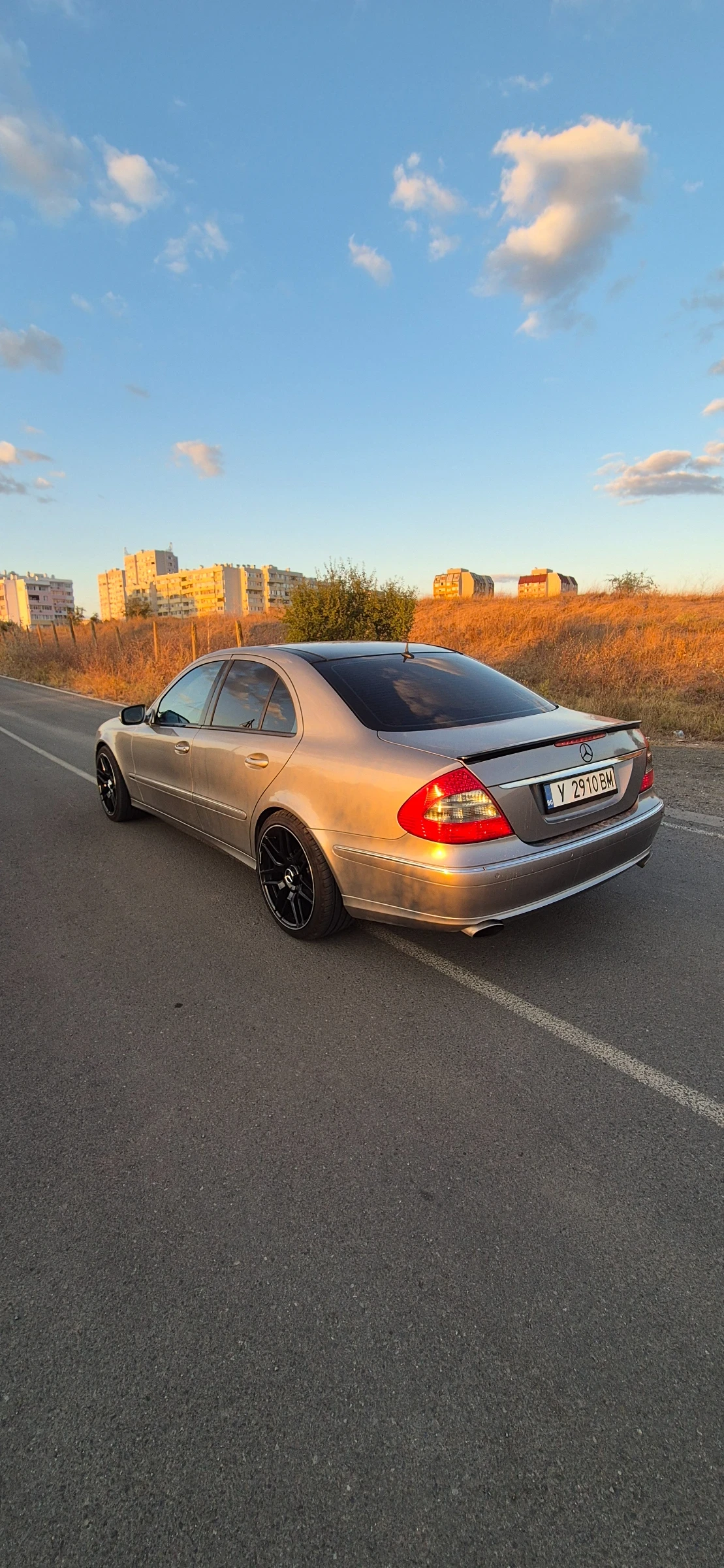 Mercedes-Benz E 320 3.2, снимка 8 - Автомобили и джипове - 56423721