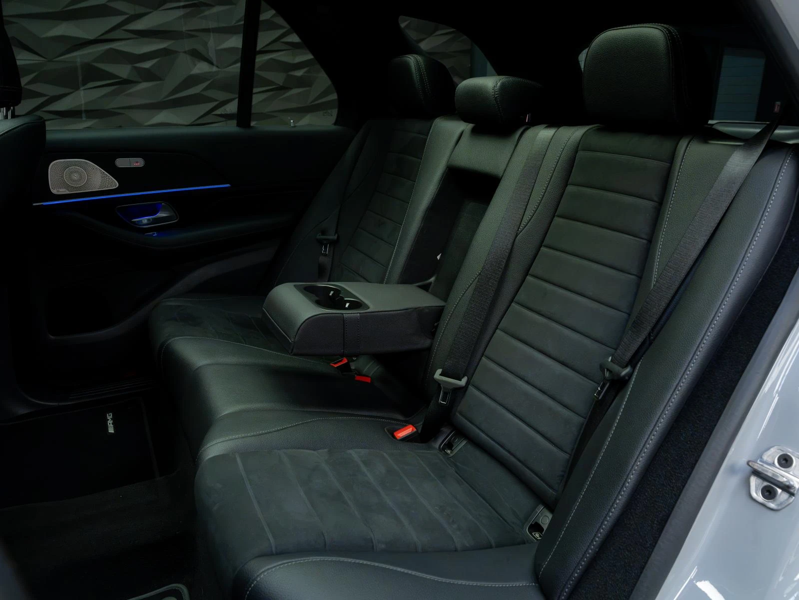 Mercedes-Benz GLE 450 D* 4MATIC* BURMESTER* AMG LINE* 360CAM* PANO* AIR* | Mobile.bg � ����������� 8