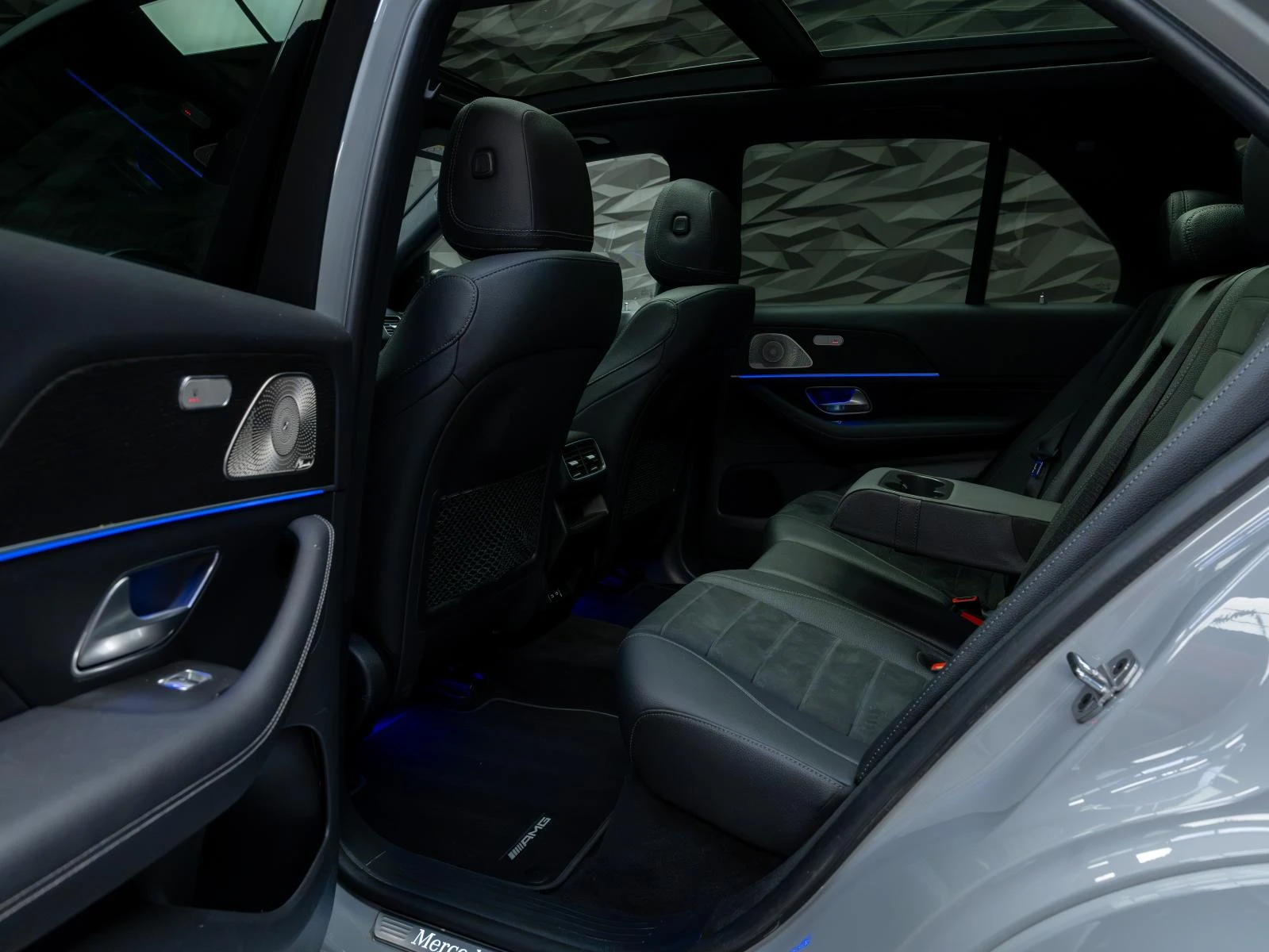 Mercedes-Benz GLE 450 D* 4MATIC* BURMESTER* AMG LINE* 360CAM* PANO* AIR* | Mobile.bg � ����������� 11