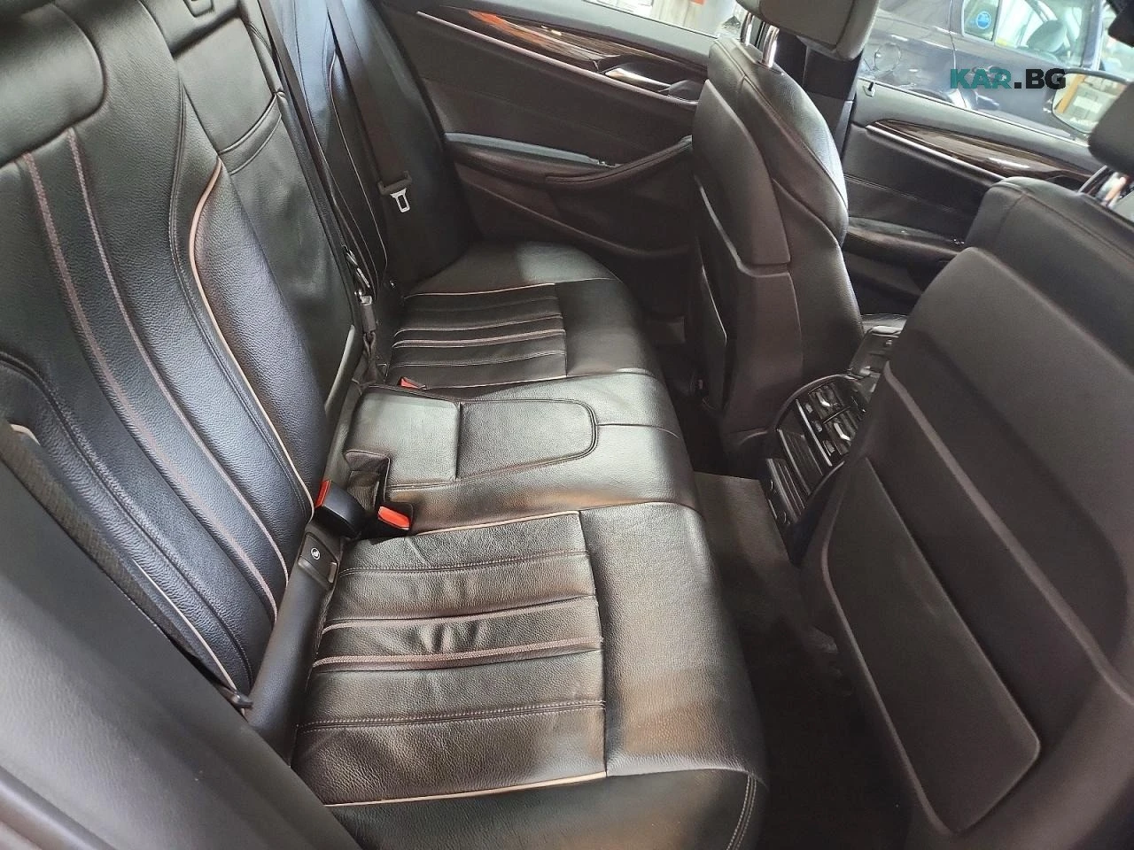 BMW 540 X-DRIVE| ШИБИДАХ| CAMERA| AMBIENT-LIGHT| PODGREV, снимка 10 - Автомобили и джипове - 56739091