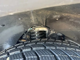 Jeep Cherokee Sport, снимка 16