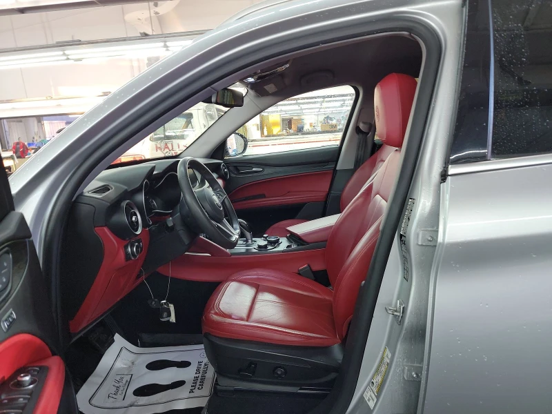 Alfa Romeo Stelvio AWD, снимка 15 - Автомобили и джипове - 49058279