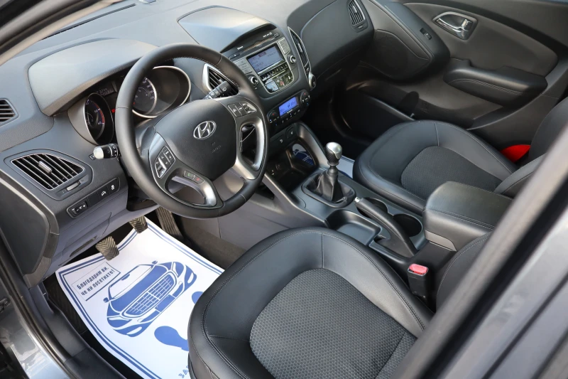Hyundai IX35 2.0CRDI* TOP* , снимка 9 - Автомобили и джипове - 50860073