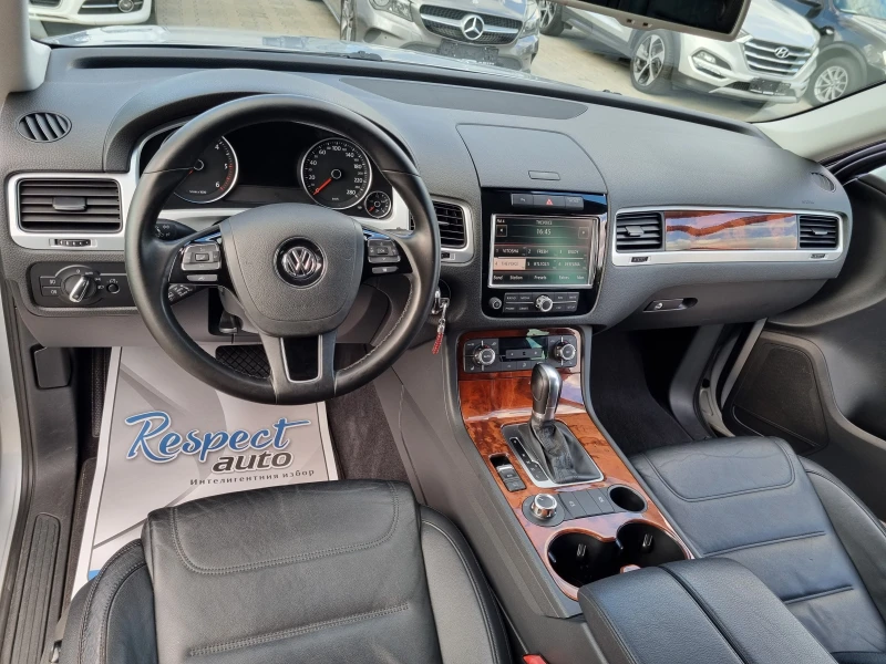 VW Touareg 3.0TDi-8 СКОРОСТИ * ОБСЛУЖЕН* ТОП СЪСТОЯНИЕ!, снимка 10 - Автомобили и джипове - 52253880
