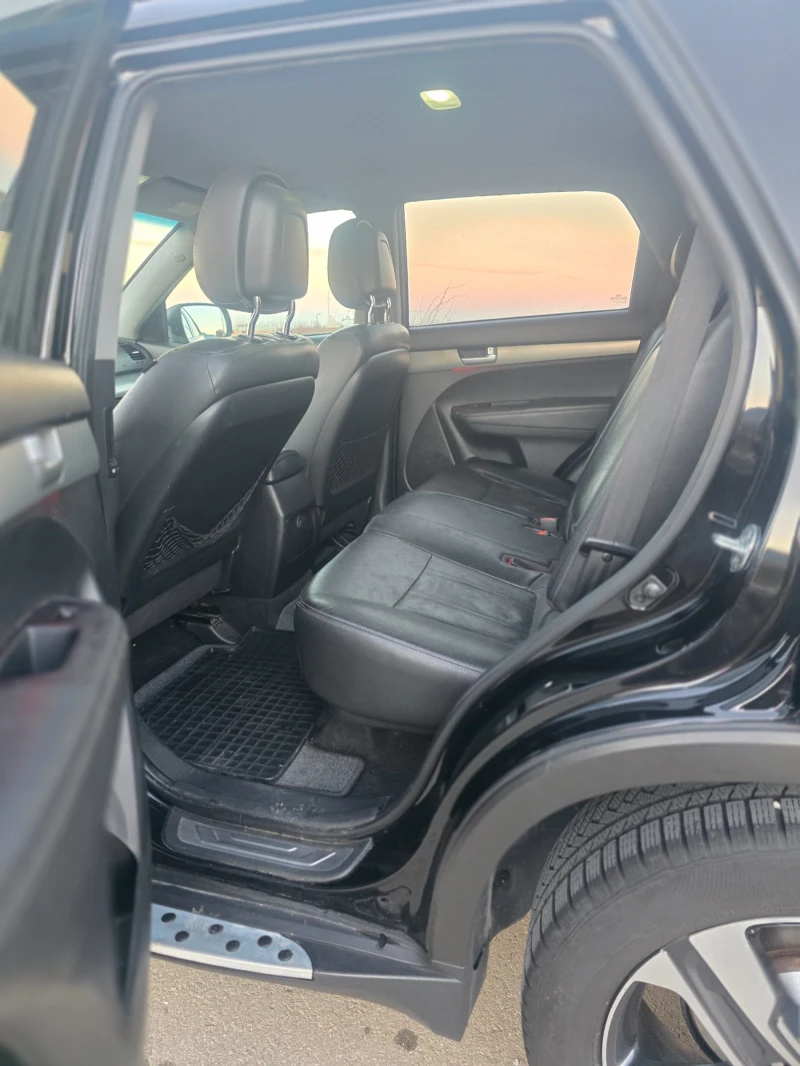 Kia Sorento, снимка 11 - Автомобили и джипове - 52792462