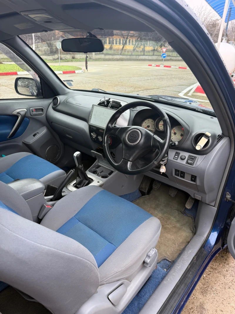 Toyota Rav4, снимка 6 - Автомобили и джипове - 52975486
