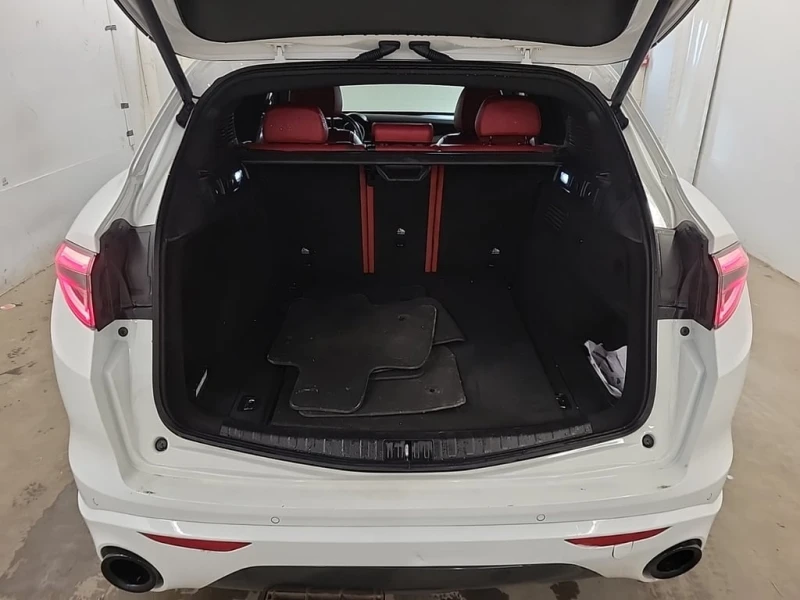 Alfa Romeo Stelvio * TI SPORT * CARFAX * ЦЕНА ДО БЪЛГАРИЯ, снимка 14 - Автомобили и джипове - 53085759