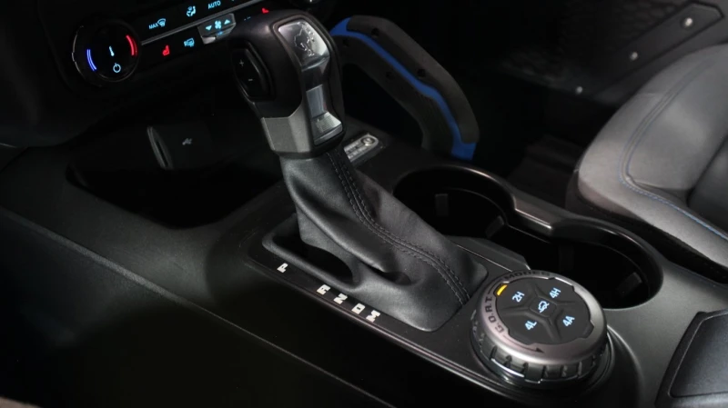 Ford Bronco * 2 Door Advanced 4x4 * CARFAX * БЕЗ ПЪРВОНАЧАЛНА , снимка 13 - Автомобили и джипове - 53112510