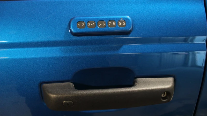 Ford Bronco * 2 Door Advanced 4x4 * CARFAX * БЕЗ ПЪРВОНАЧАЛНА , снимка 17 - Автомобили и джипове - 53112510