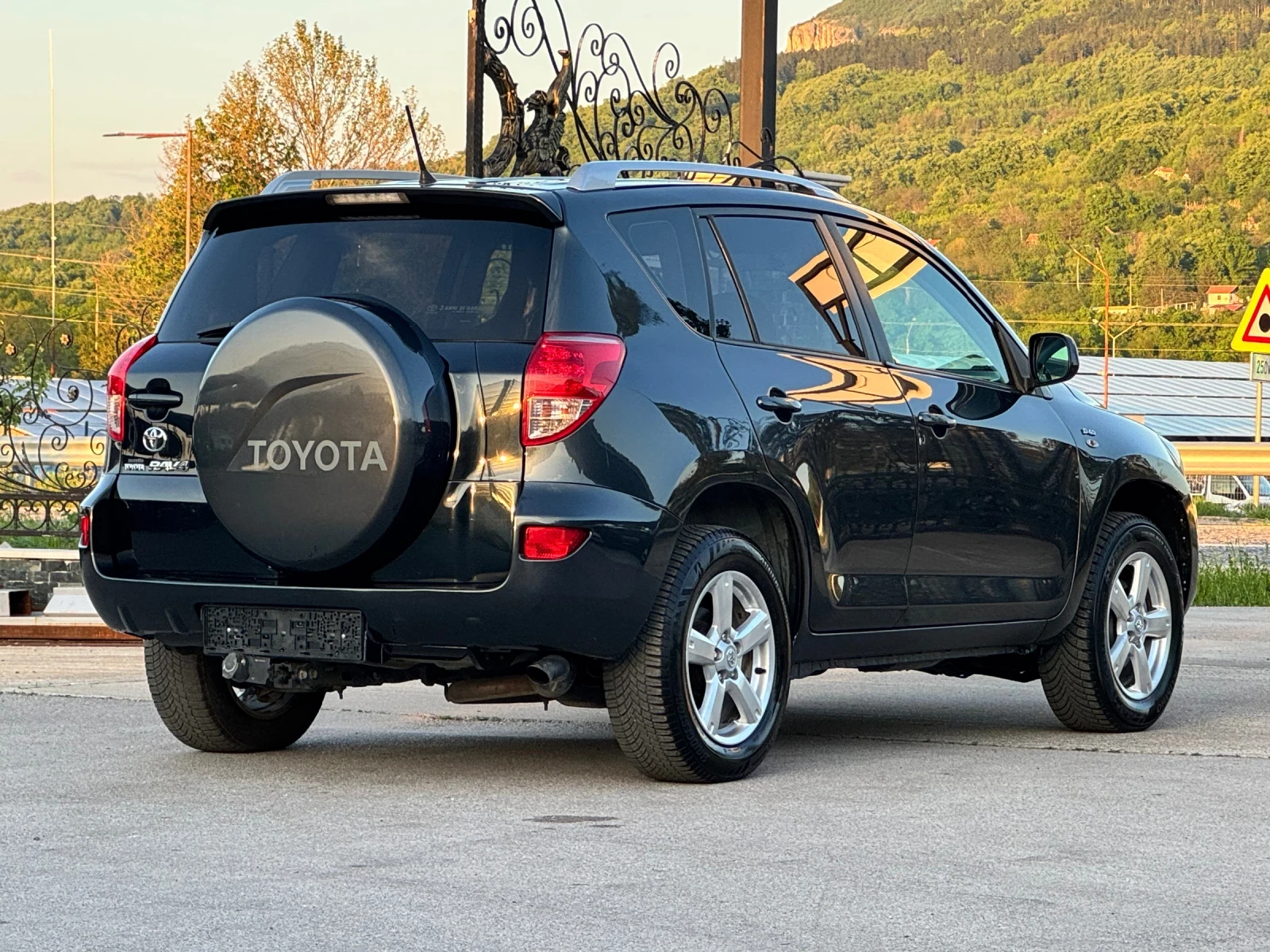 Toyota Rav4 2.0D4D 4х4 ИТАЛИЯ 136к.с. - изображение 4