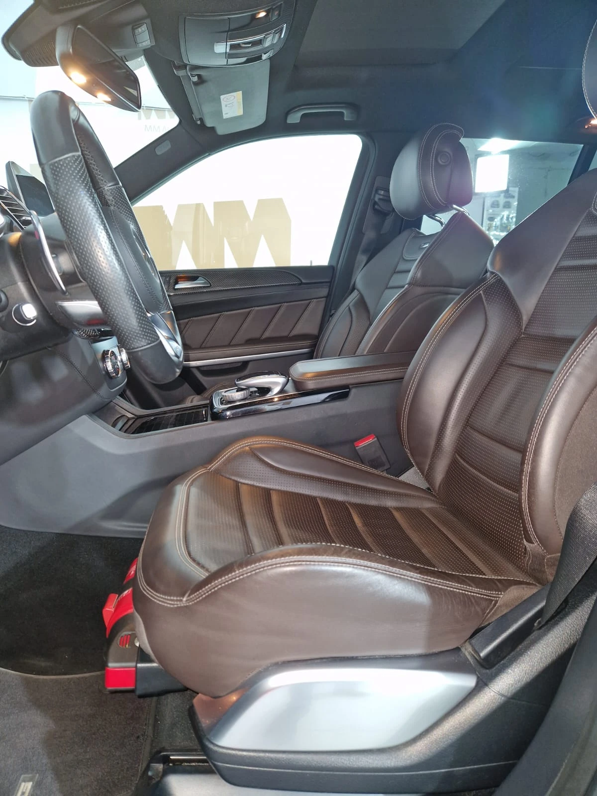 Mercedes-Benz GLS 63 AMG 4Matic* Distronic* Harman/Kardon - изображение 10
