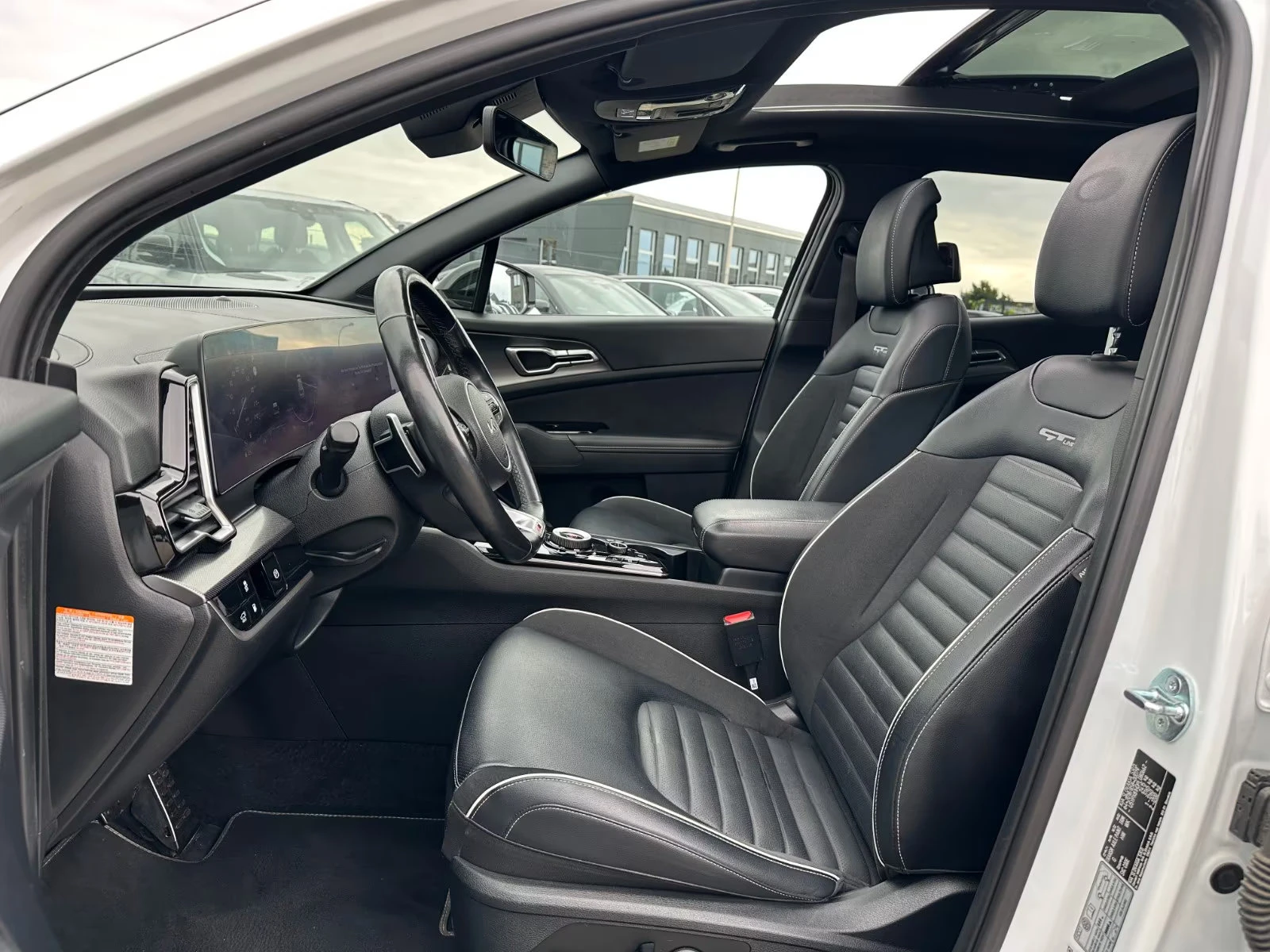 Kia Sportage PHEV/265HP/GT-LINE/4X4/360/PANO/NAVI/LED/704vpr - изображение 10