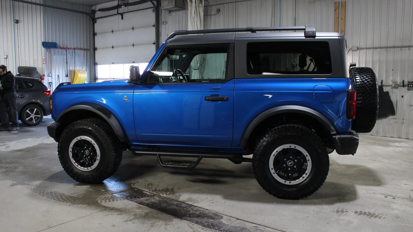 Ford Bronco * 2 Door Advanced 4x4 * CARFAX * БЕЗ ПЪРВОНАЧАЛНА  - изображение 2