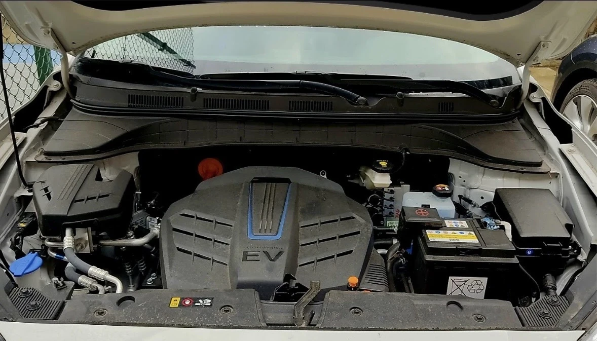 Hyundai Kona Electric, снимка 16 - Автомобили и джипове - 53444027