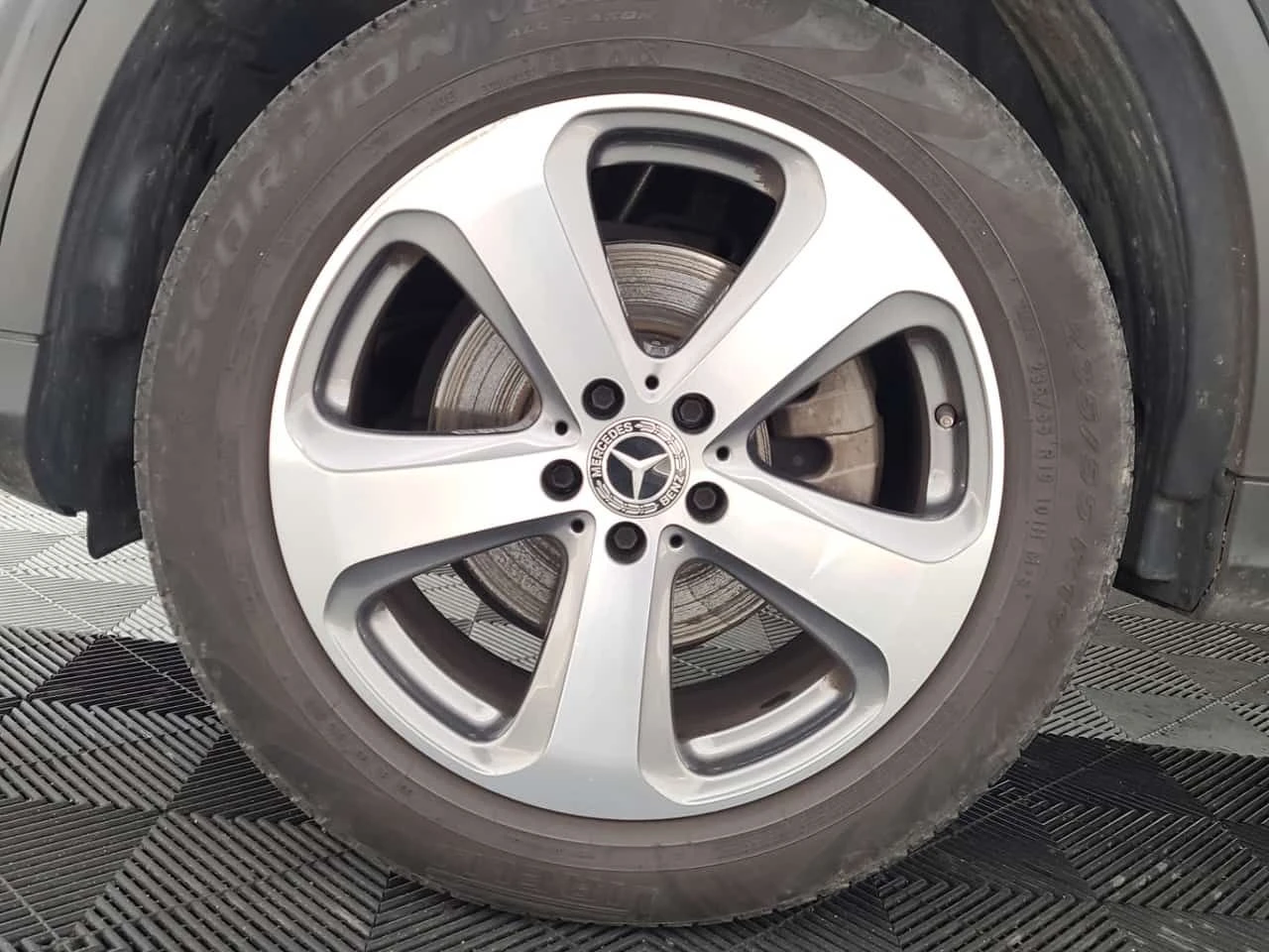 Mercedes-Benz GLC * 300 * CARFAX * ЦЕНА ДО БГ, снимка 8 - Автомобили и джипове - 54069570