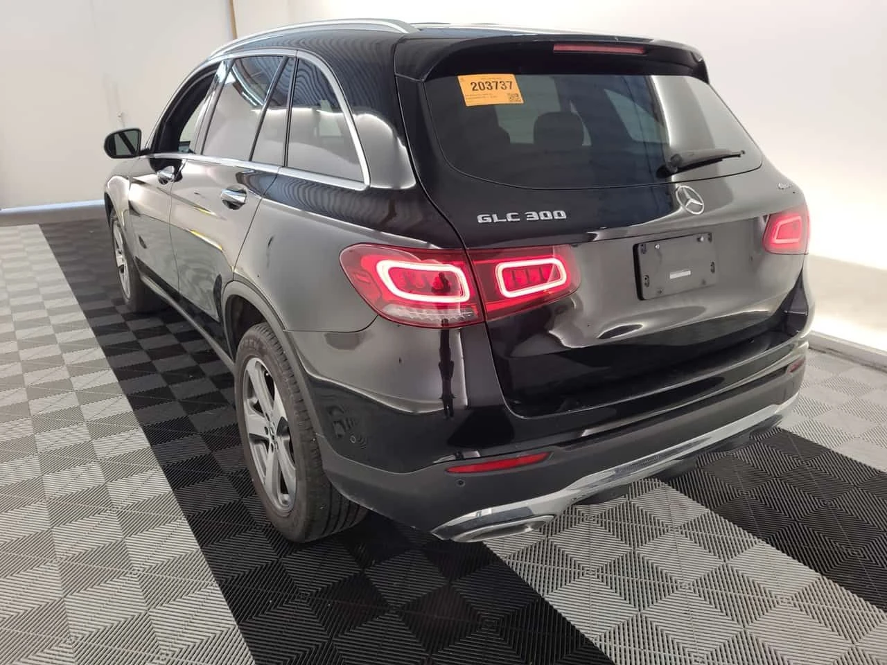 Mercedes-Benz GLC * 300 * CARFAX * ЦЕНА ДО БГ, снимка 6 - Автомобили и джипове - 54069570