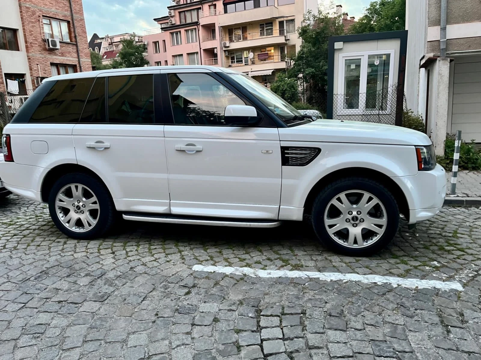 Land Rover Range Rover Sport HSE custom, снимка 13 - Автомобили и джипове - 55416715