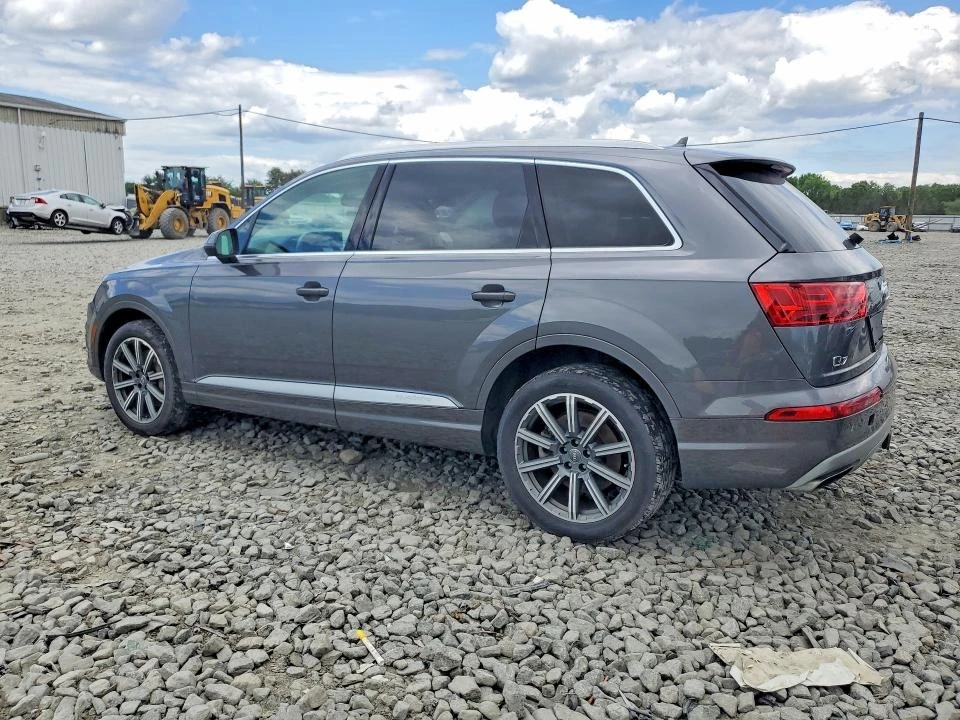 Audi Q7, снимка 2 - Автомобили и джипове - 54767584