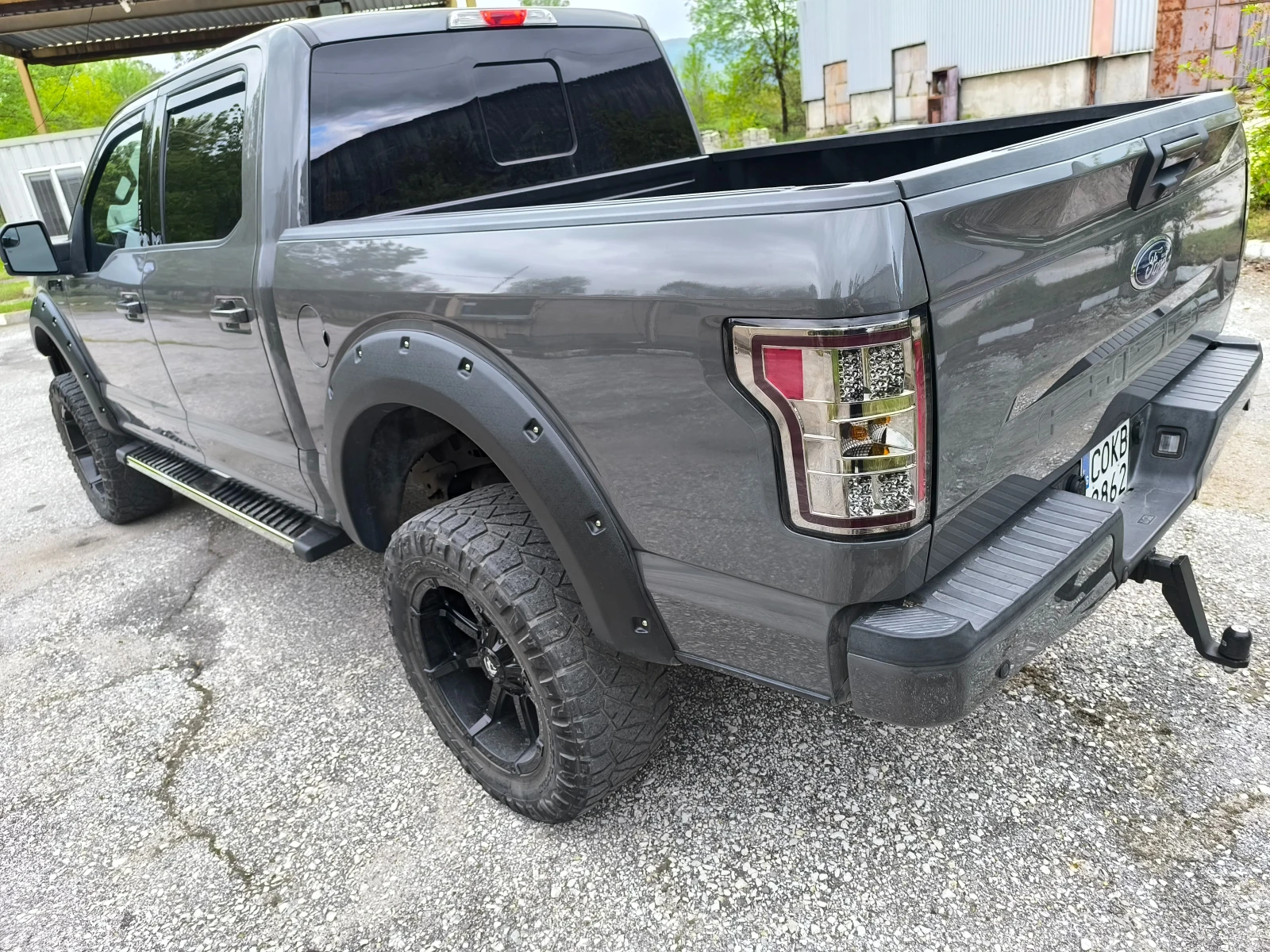 Ford F150 ФЕЙС ОБСЛУЖЕН ЛИЗИНГ ЛИФТ ПЕРФЕКТЕН СТАВА НА ГАЗ, снимка 5 - Автомобили и джипове - 54866246