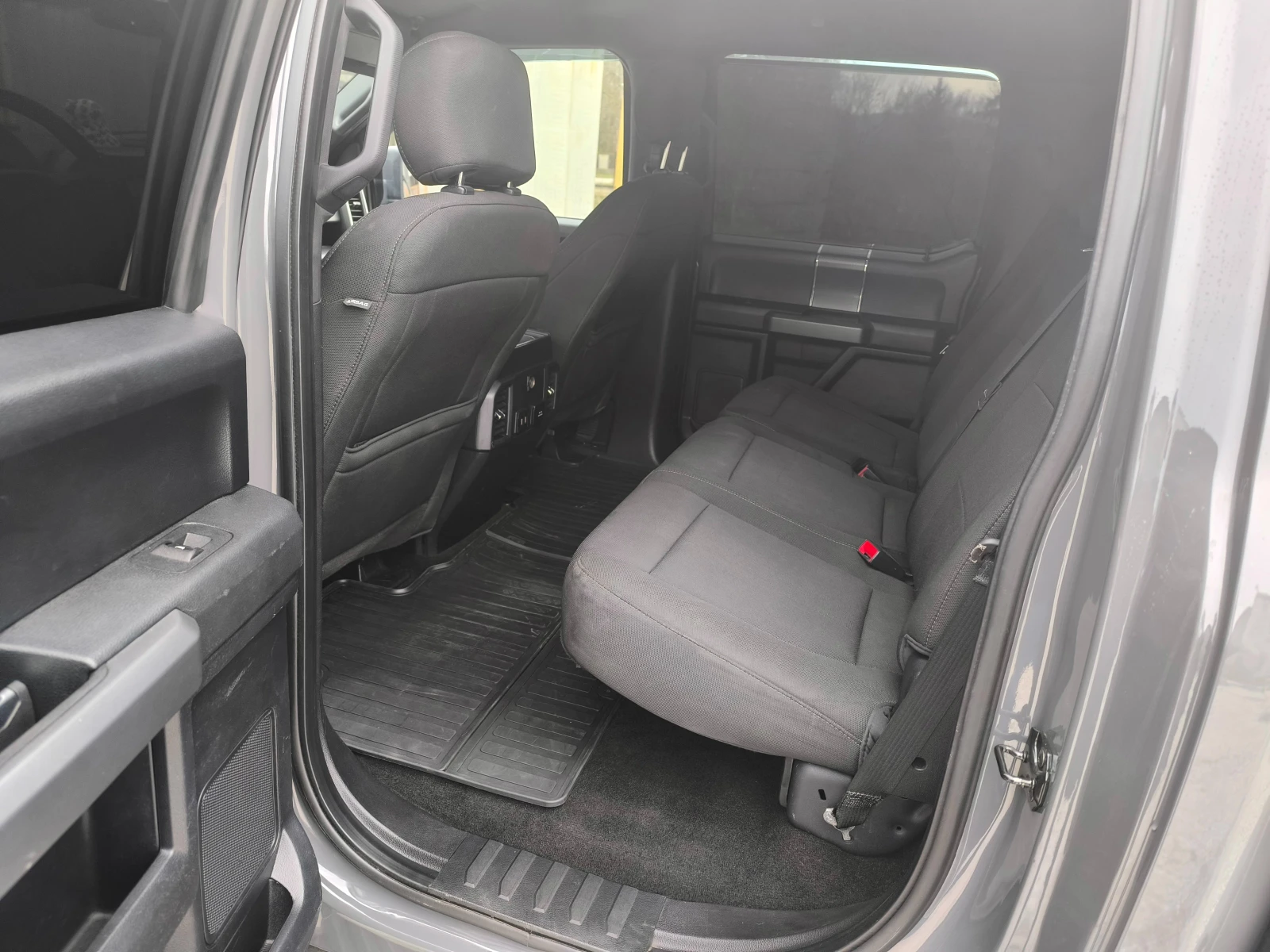 Ford F150 ФЕЙС ОБСЛУЖЕН ЛИЗИНГ ЛИФТ ПЕРФЕКТЕН СТАВА НА ГАЗ, снимка 15 - Автомобили и джипове - 54866246