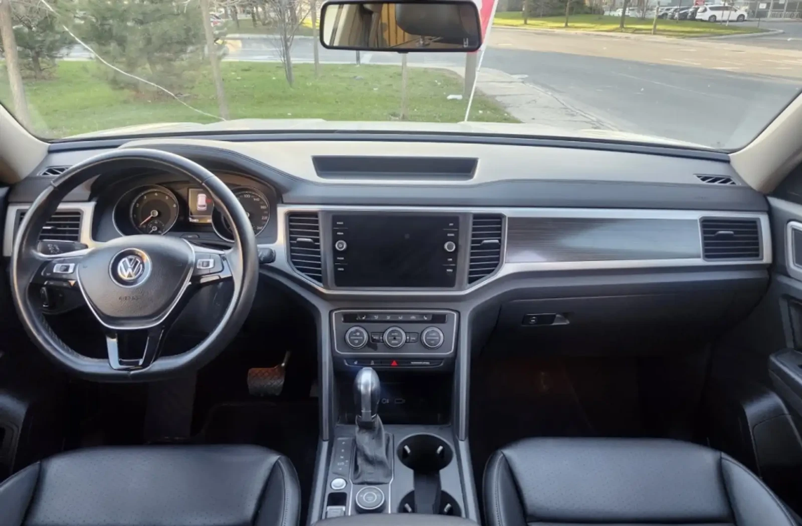 VW Atlas 3.6 FULL, снимка 10 - Автомобили и джипове - 55244921