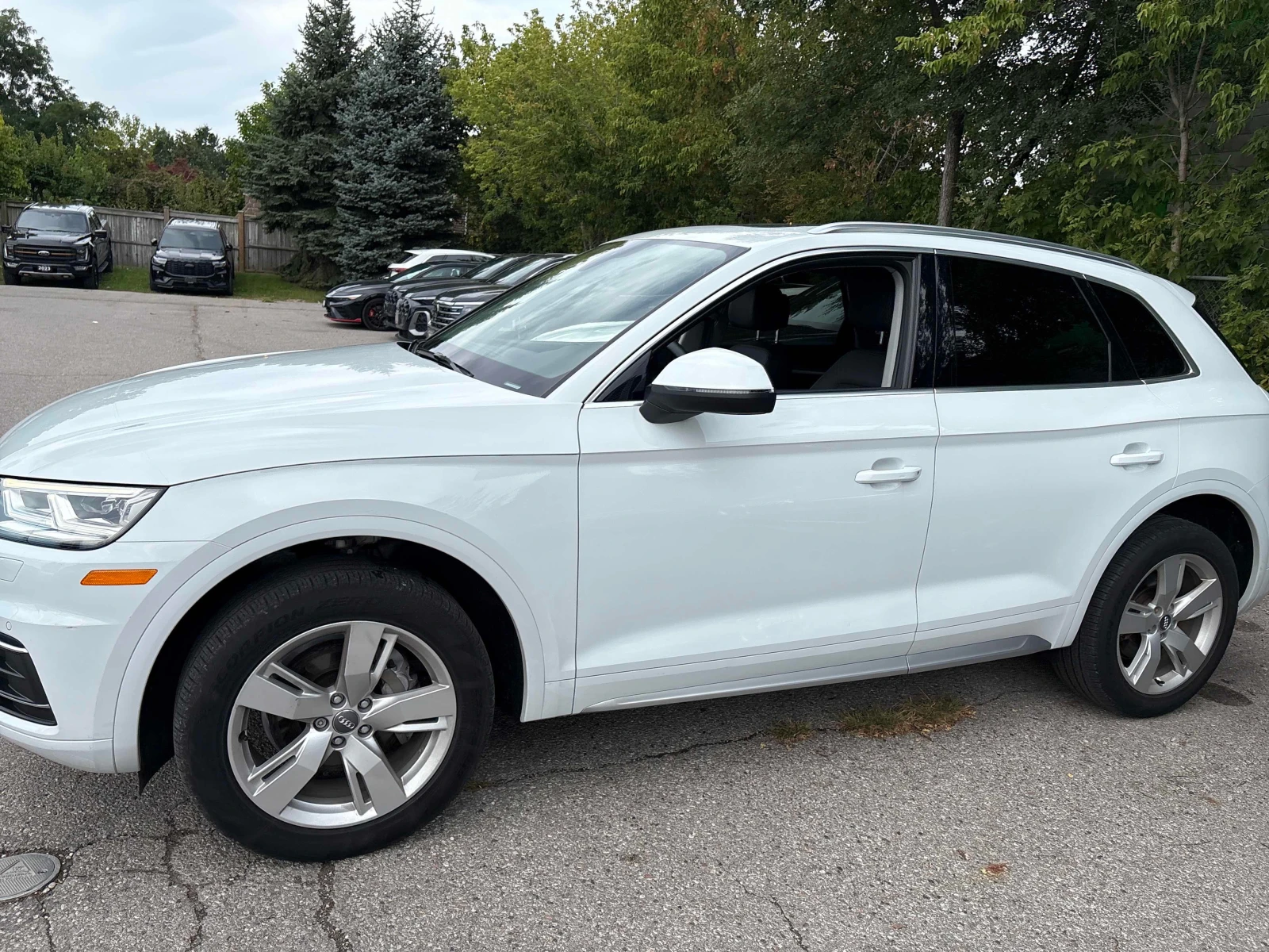 Audi Q5 * Technik * CARFAX * ЦЕНА ДО БГ, снимка 2 - Автомобили и джипове - 56129633