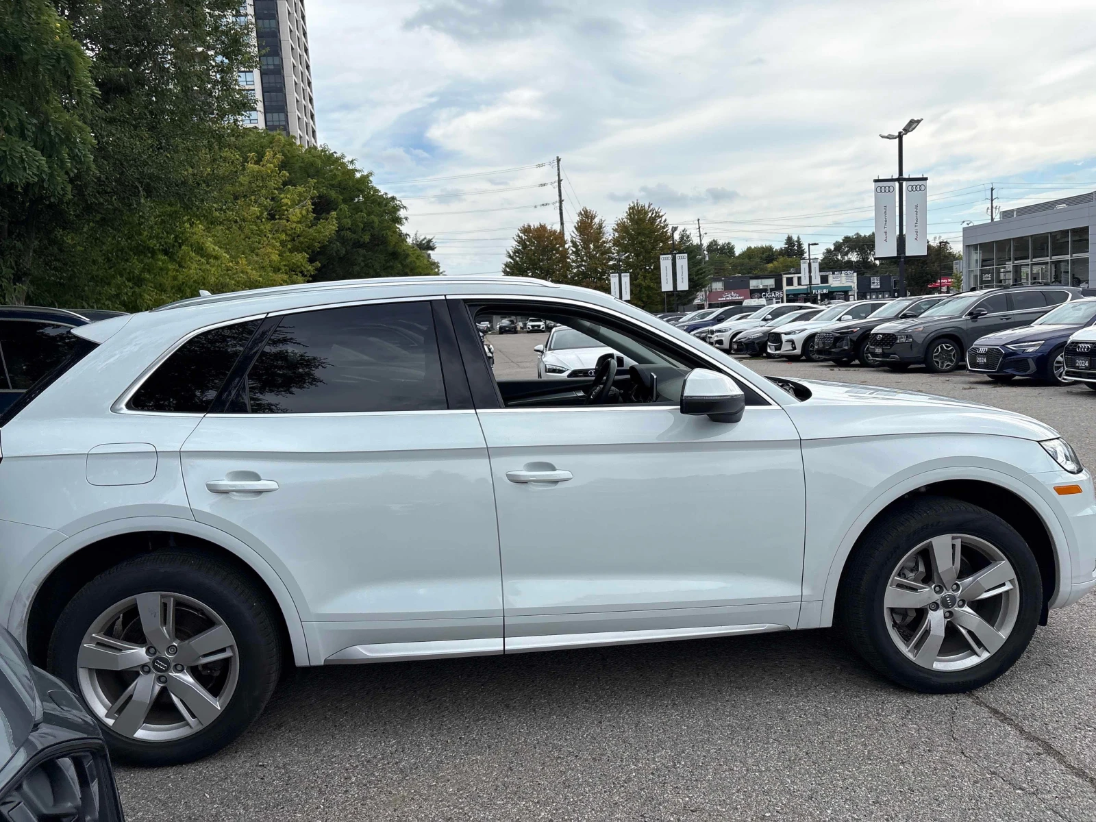Audi Q5 * Technik * CARFAX * ЦЕНА ДО БГ, снимка 3 - Автомобили и джипове - 56129633