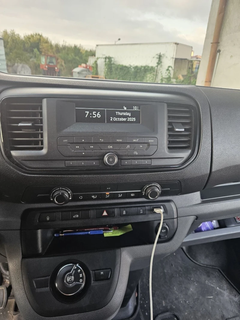 Peugeot Expert Товарен, снимка 9 - Бусове и автобуси - 53290816