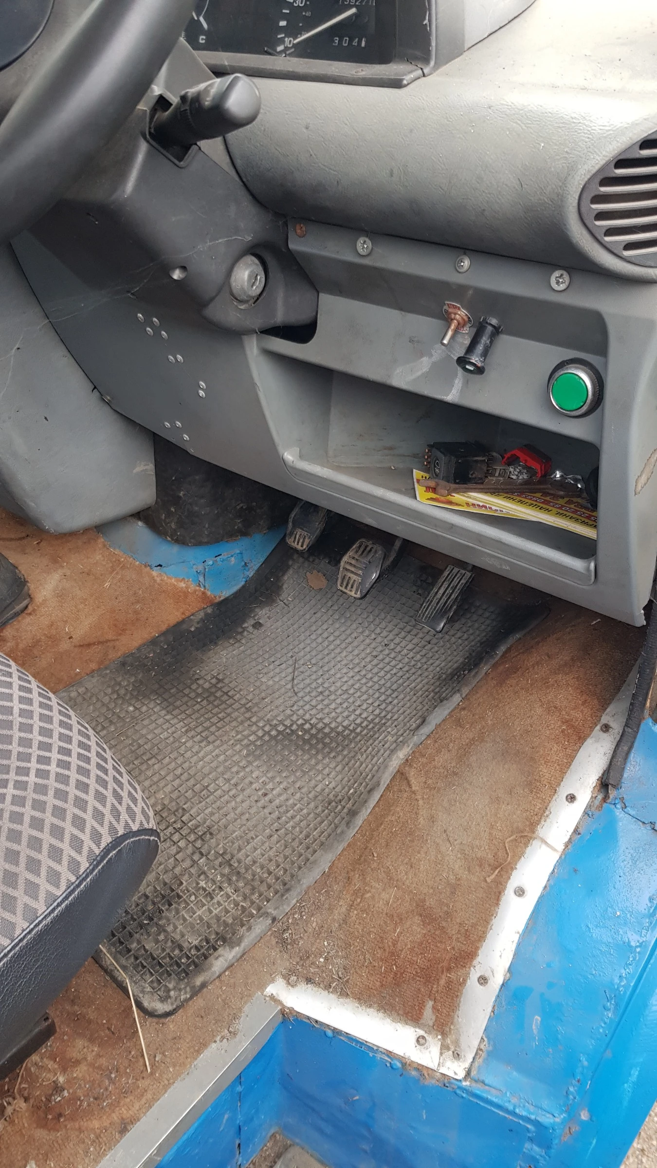 LDV Convoy 2.5D, снимка 10 - Бусове и автобуси - 55130713
