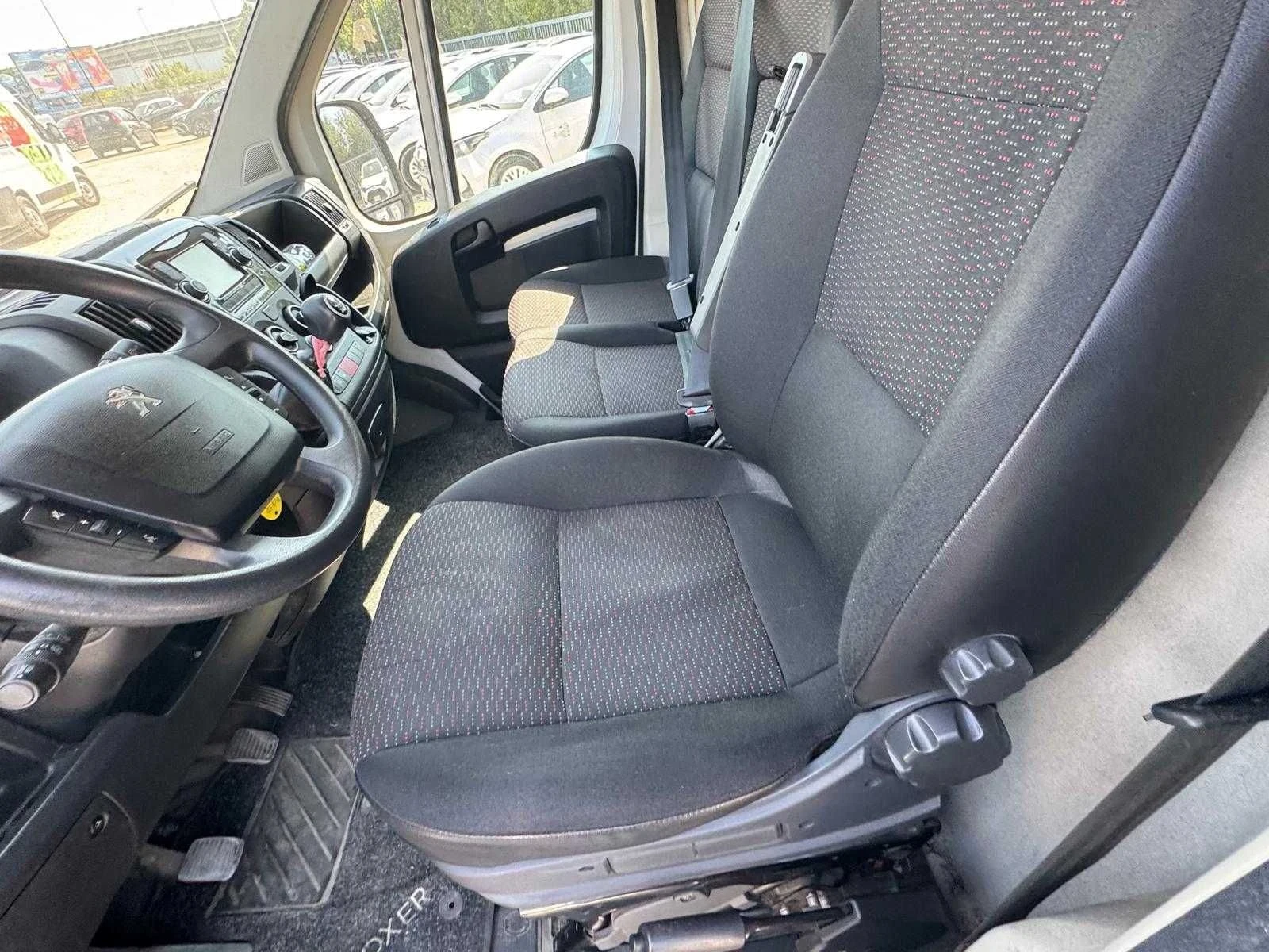 Peugeot Boxer 1.5, снимка 10 - Бусове и автобуси - 56646652