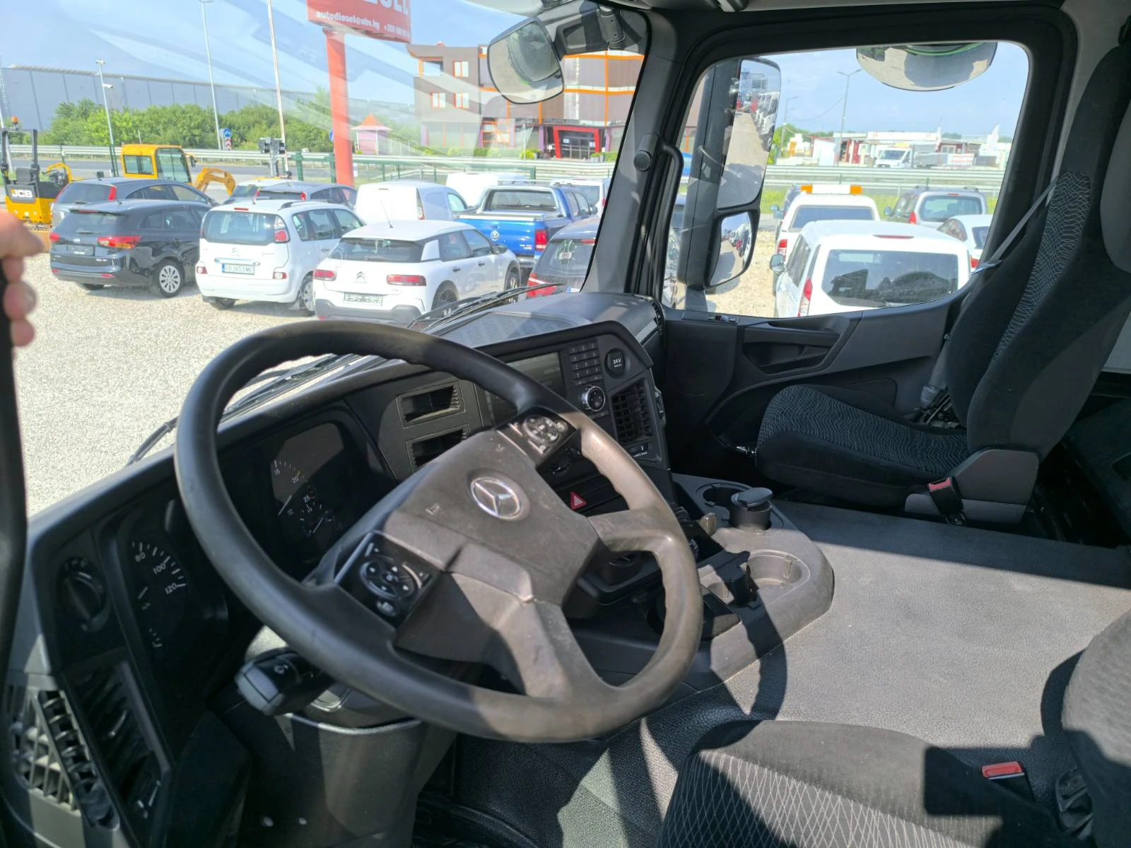 Бетон миксер Mercedes AROCS 3240 STETTER 9M3, снимка 9 - Индустриална техника - 54909050
