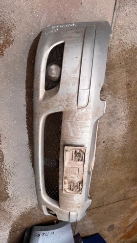Предна Броня за Toyota Yaris 2005 , снимка 2
