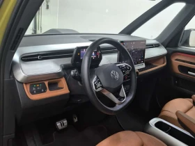 VW ID.Buzz 1ST EDITION * 360 КАМЕРИ* ОБДУХВАНЕ* ПАНО* CARFAX, снимка 10