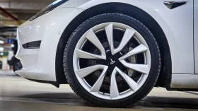 Tesla Model 3 Dual motor Long range, снимка 2
